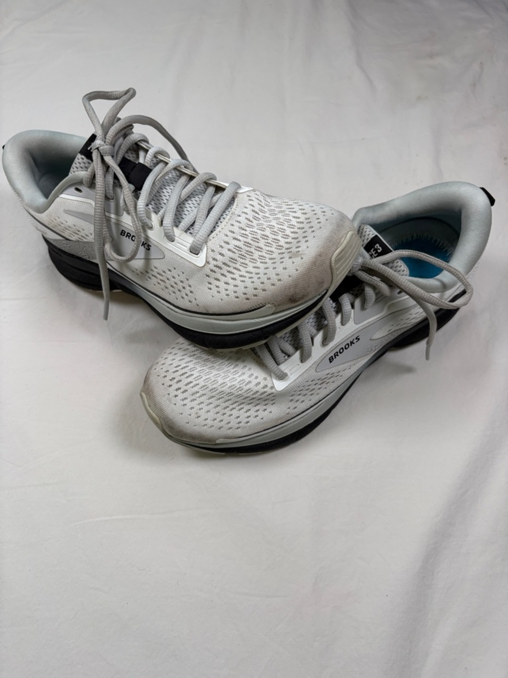 Brooks White and Black Men's Running Shoes